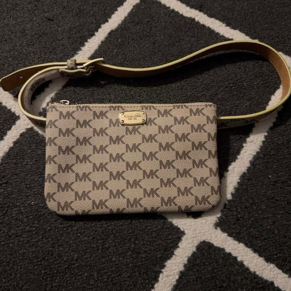 Michael Kors MK Signature Logo Belt Bag